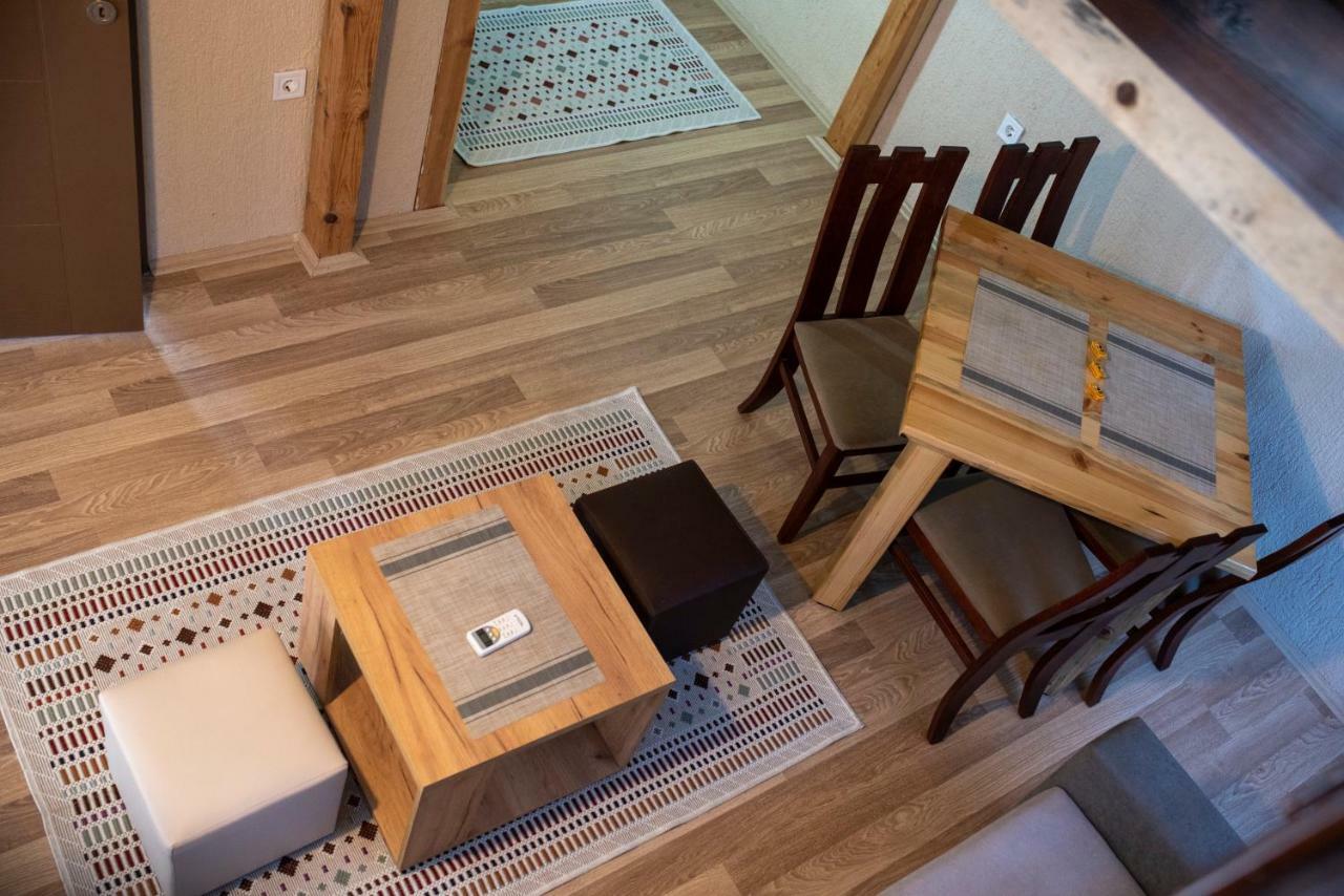 Dionis Rooms & Apartments 普里莱普 外观 照片
