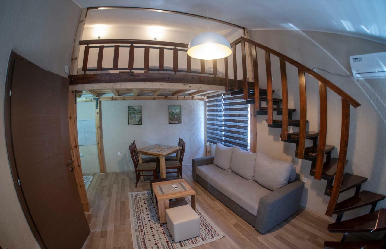 Dionis Rooms & Apartments 普里莱普 外观 照片