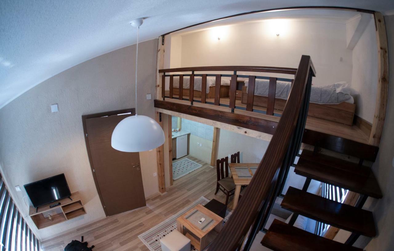 Dionis Rooms & Apartments 普里莱普 外观 照片