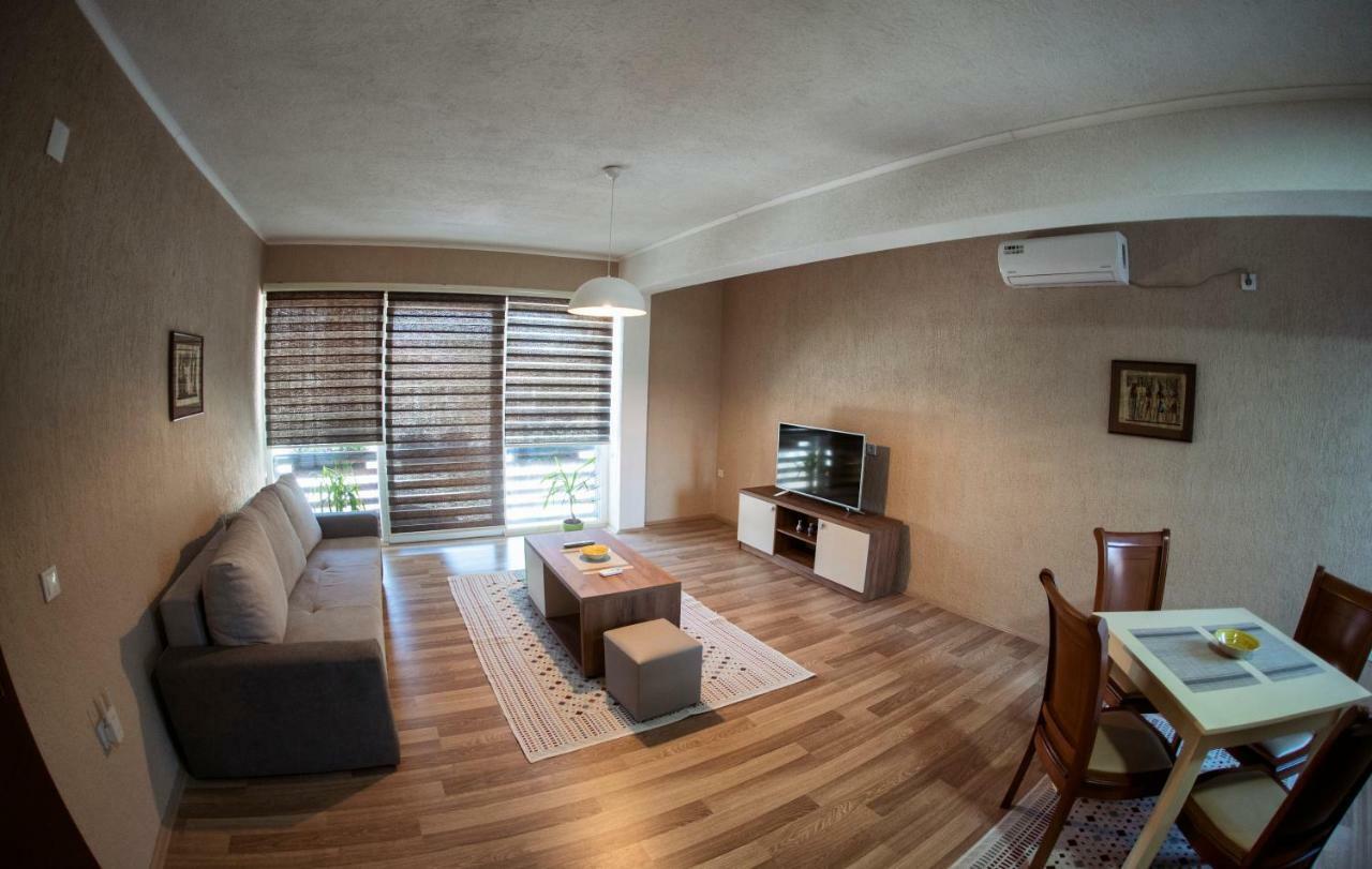 Dionis Rooms & Apartments 普里莱普 外观 照片