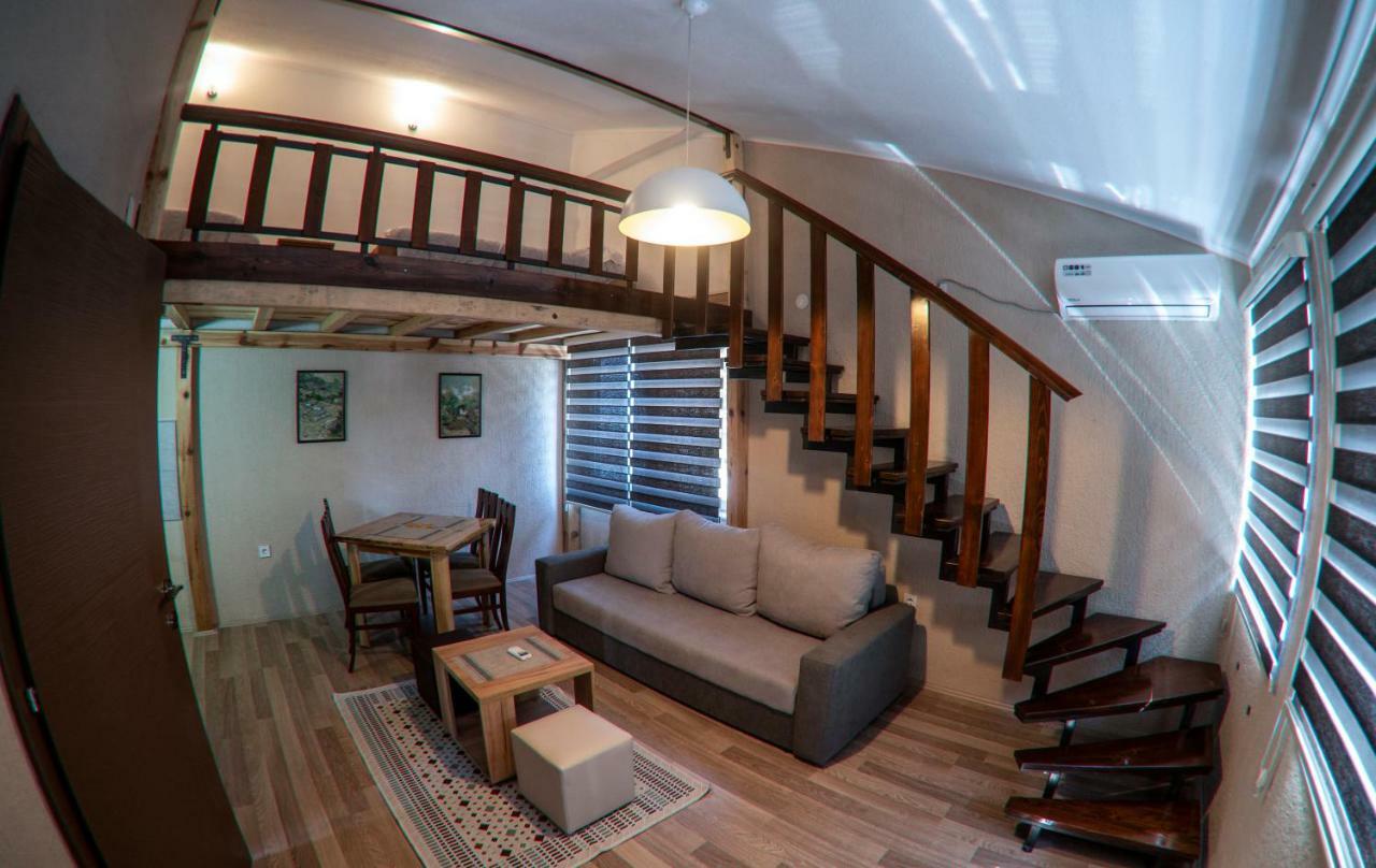 Dionis Rooms & Apartments 普里莱普 外观 照片