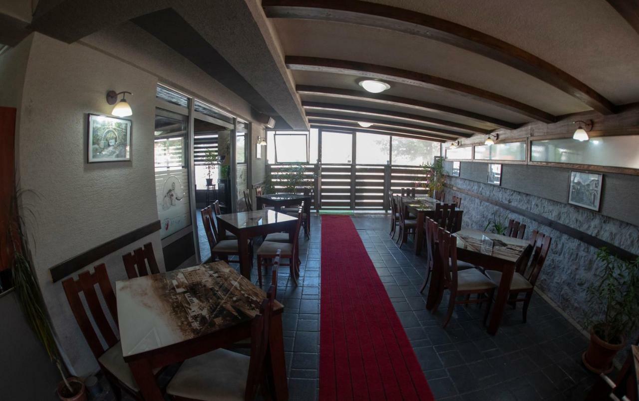 Dionis Rooms & Apartments 普里莱普 外观 照片